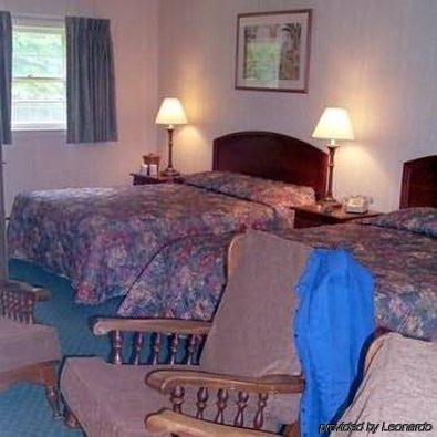Hill-Brook Motel Bedford Room photo